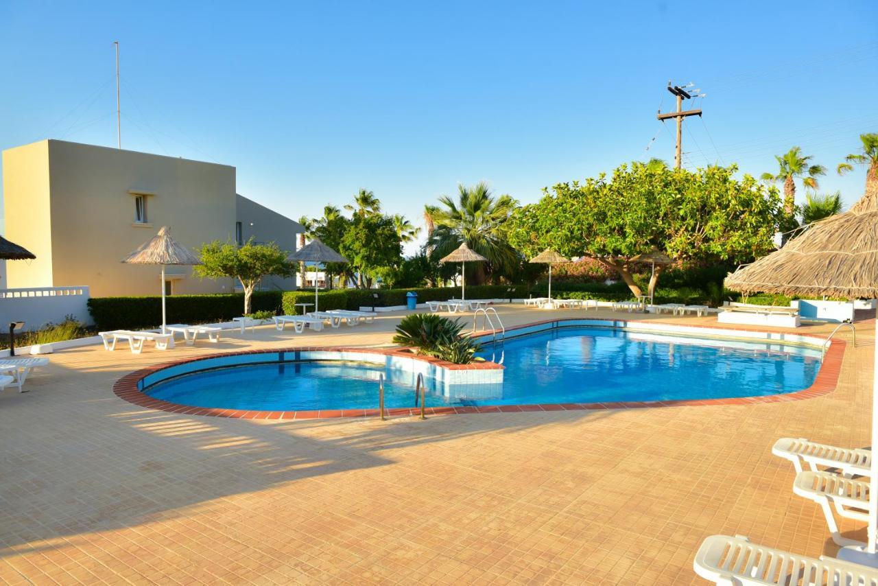 Golden Dream Apartments Anissaras Bagian luar foto