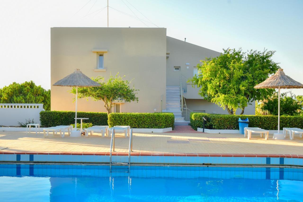 Golden Dream Apartments Anissaras Bagian luar foto
