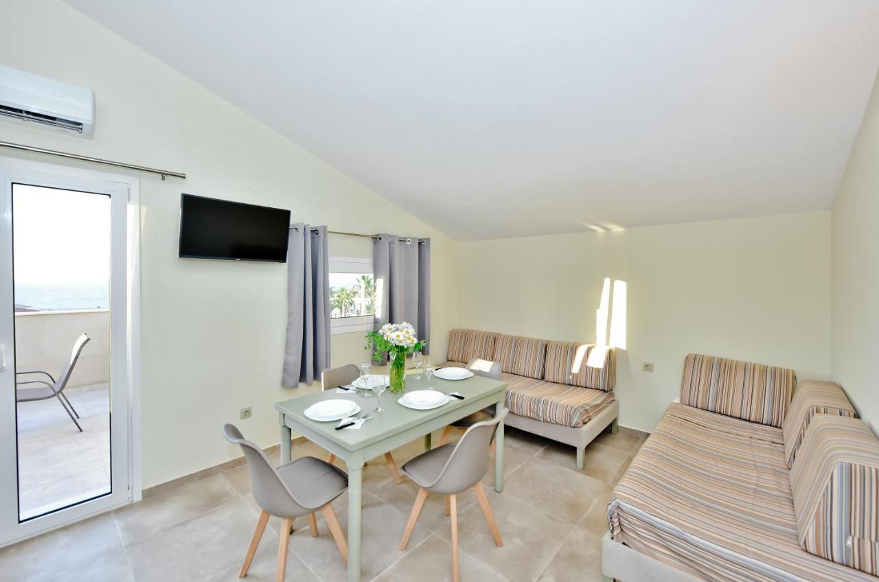 Golden Dream Apartments Anissaras Bagian luar foto