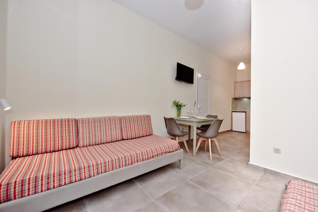 Golden Dream Apartments Anissaras Bagian luar foto