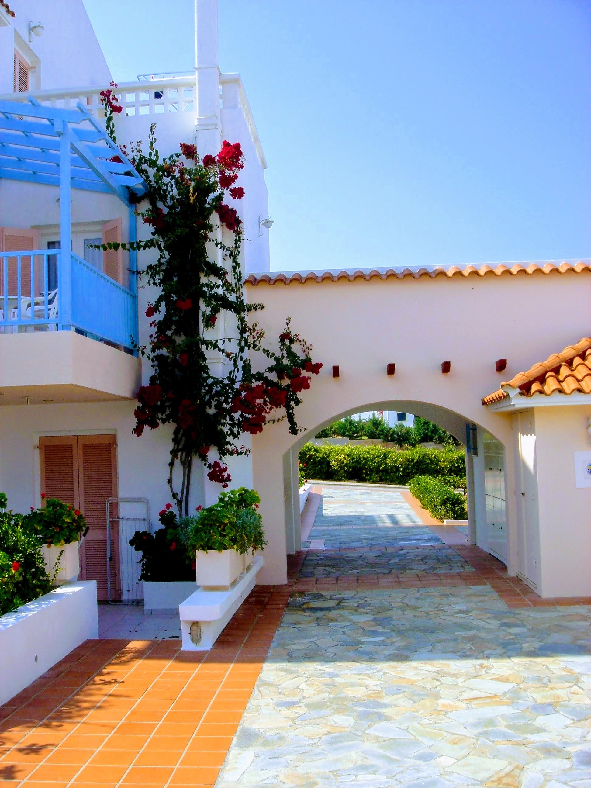 Golden Dream Apartments Anissaras Bagian luar foto