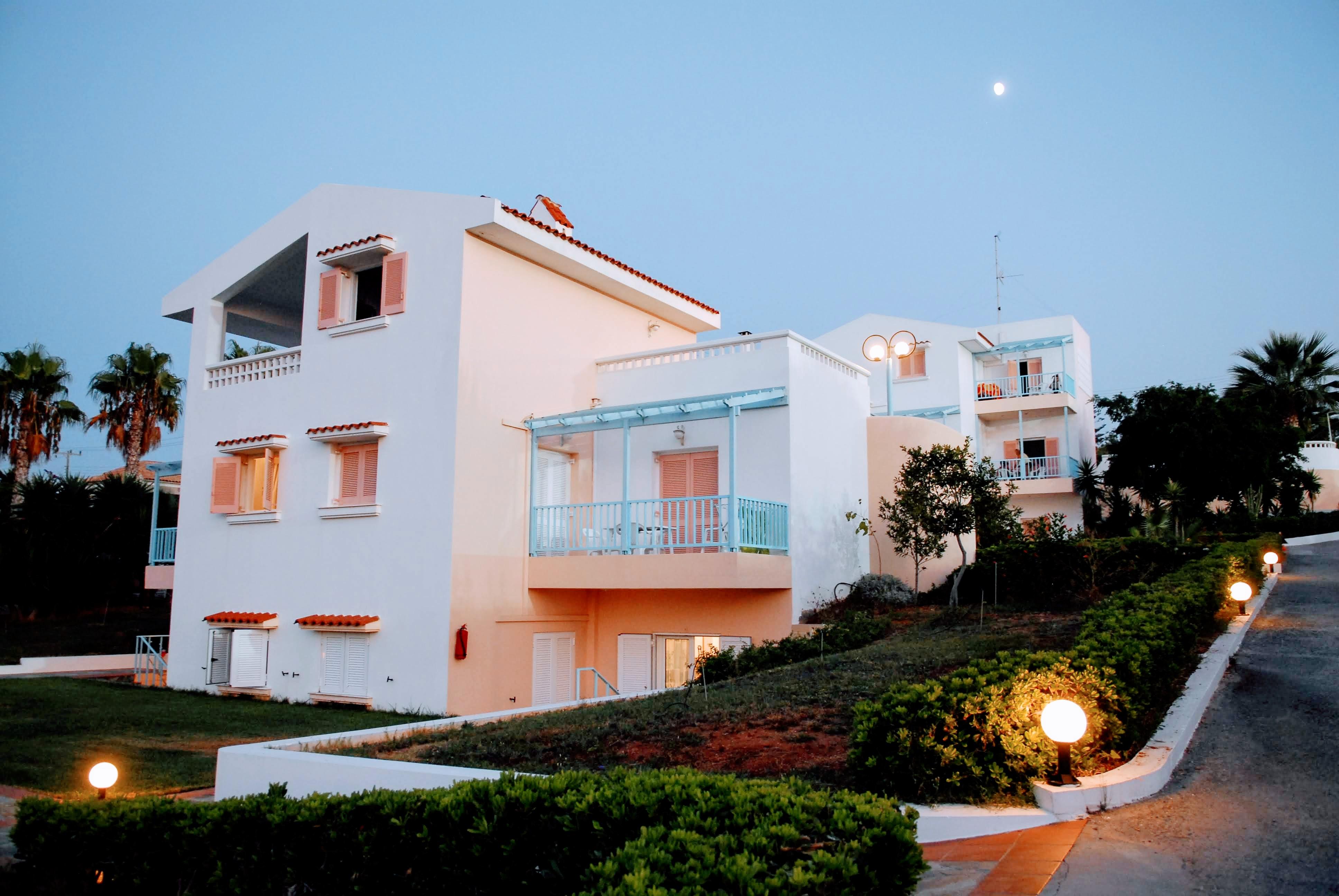 Golden Dream Apartments Anissaras Bagian luar foto