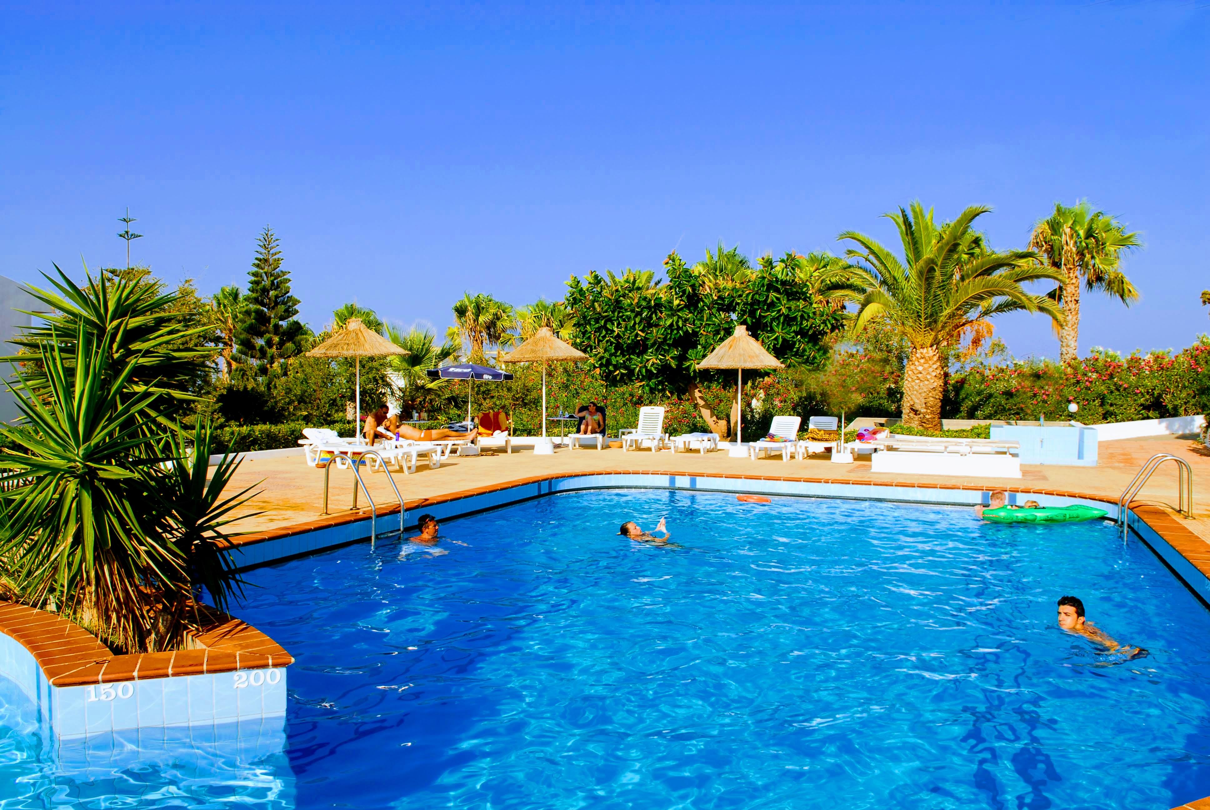Golden Dream Apartments Anissaras Bagian luar foto